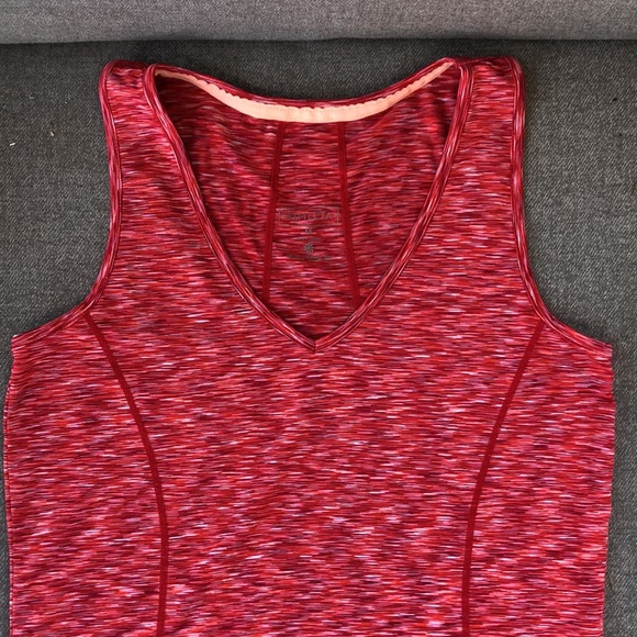 ATHLETA V-Neck Tennis / Pickleball Sleeveless Tank w/Back zip pocket - Picture 2 of 8